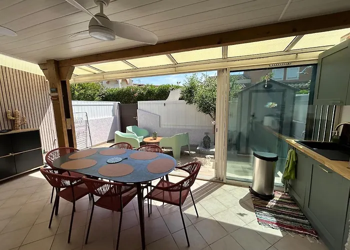 Rochelongue Cap D'agde, Piscine Residence, Garage, Clim, A Pied *